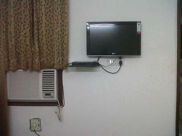 Om Palace Inn