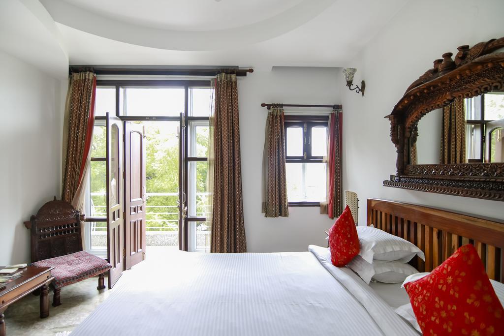 Shanti Hotel