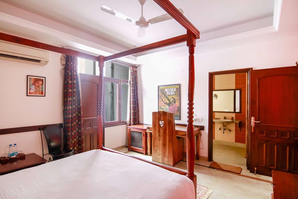 Shanti 3* Delhi (National Capital Territory of India)