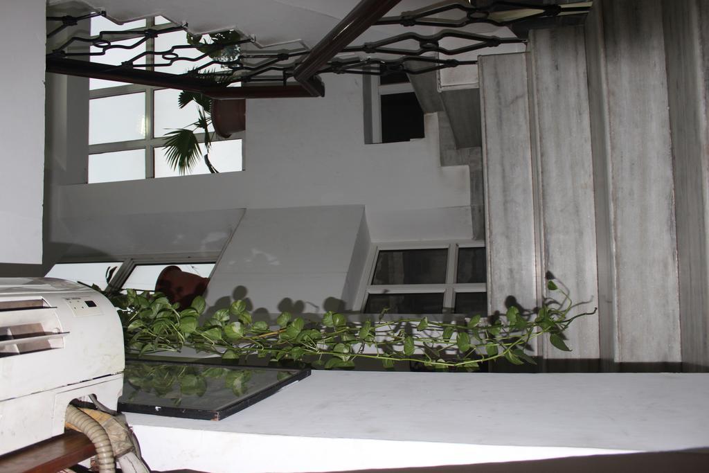 Hotel Centre Nizamuddin 3*
