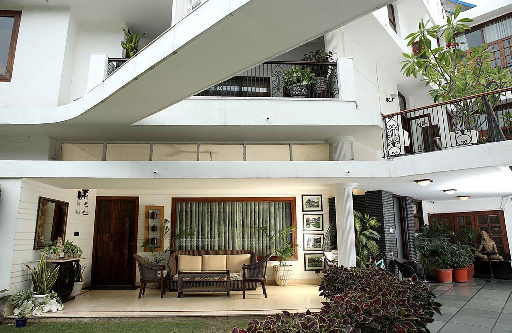 Ahuja Residency Golf Links Hotel 3*