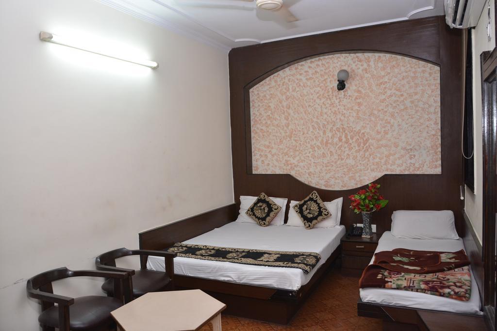 Yatri International Guest house