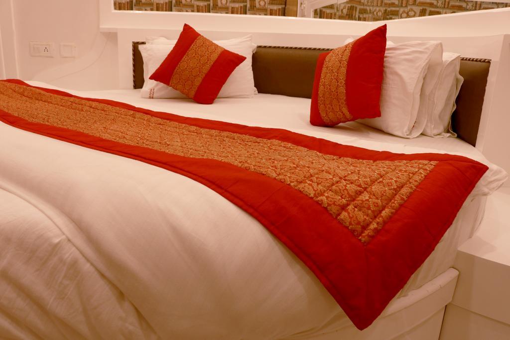 Hindustan- By Backpackers Heaven *