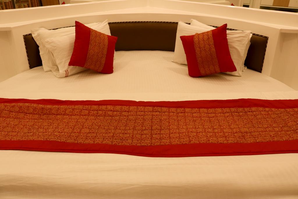 Hindustan- By Backpackers Heaven *