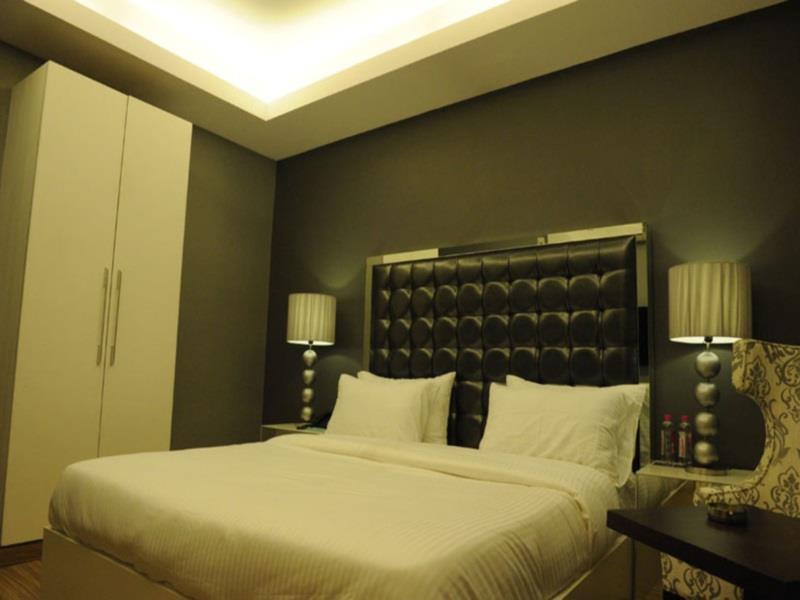 Fabhotel Cotts Vasant Kunj 3*