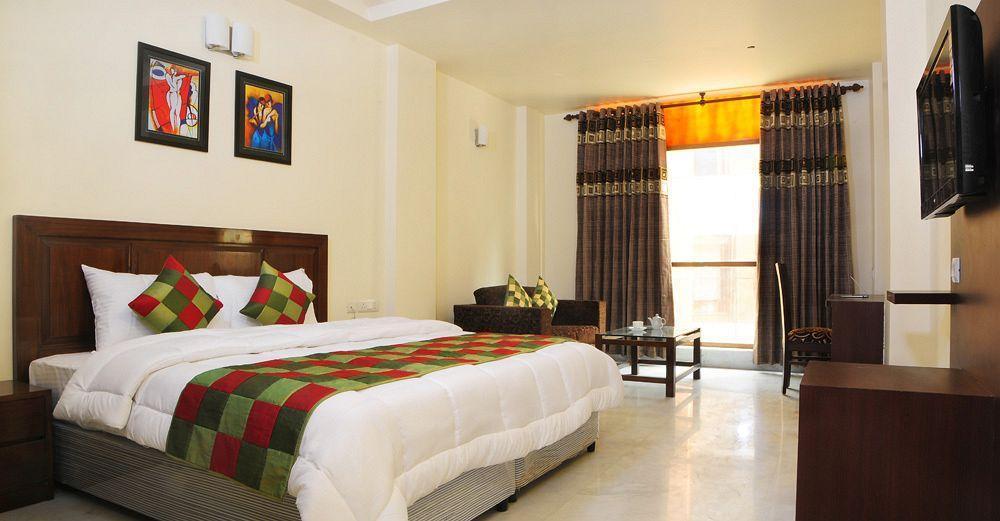 Shanti Hotel 3*