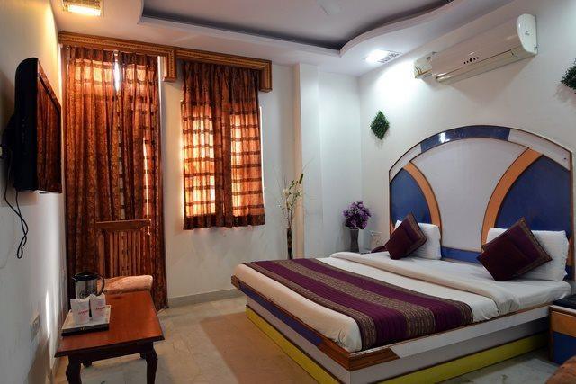 Hare Krishna Main Bazar Hotel 3*
