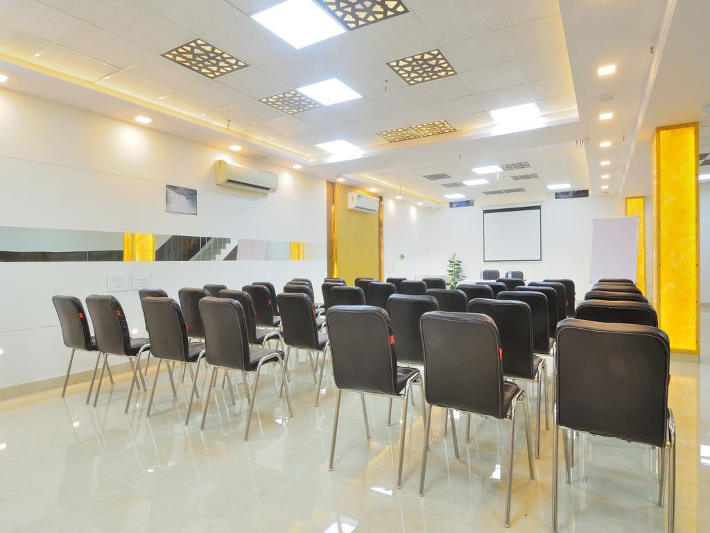 Hotel Sky Rich International - 05 Mins From Karol Bagh Metro Station Delhi (National Capital Territory of India)