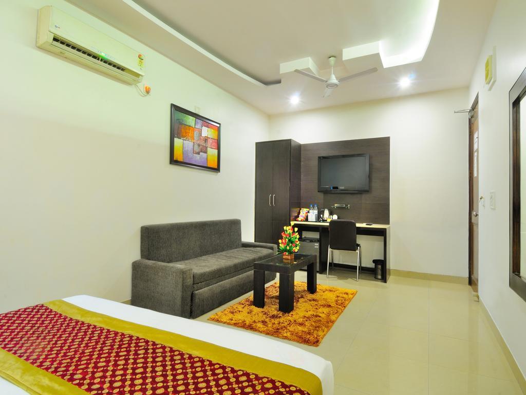 Sky Rich International - 05 Mins From Karol Bagh Metro Station Hotel 4*