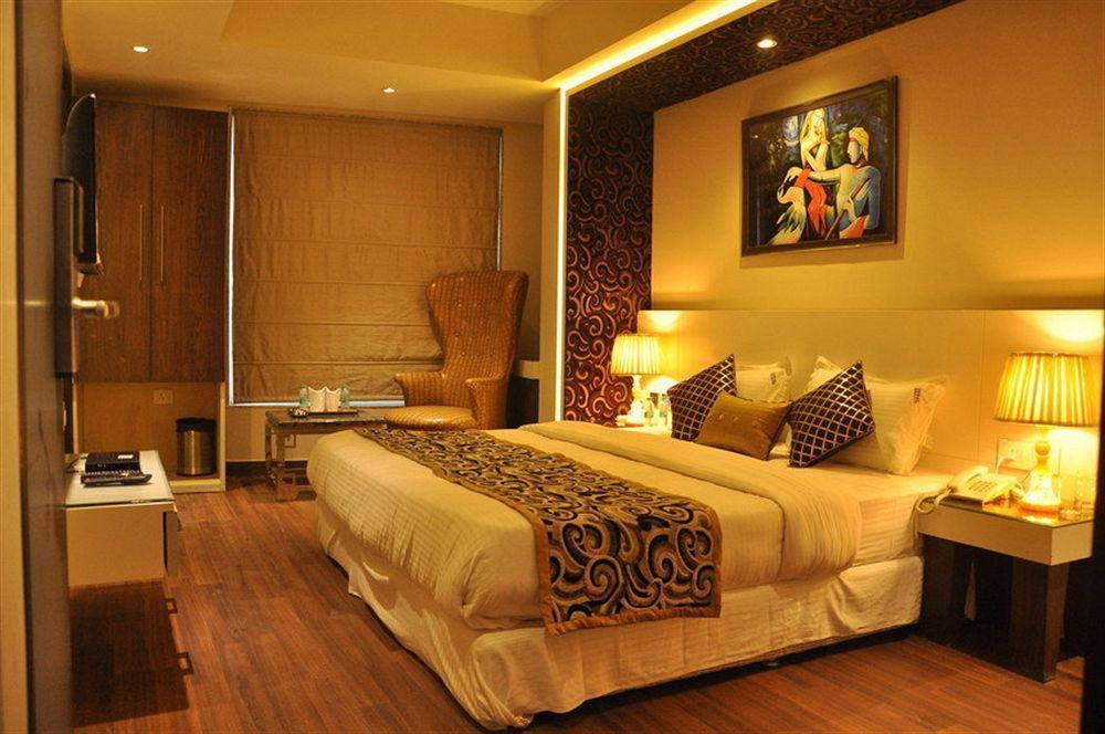 Hotel Staybook Hotel Uppal International 4*