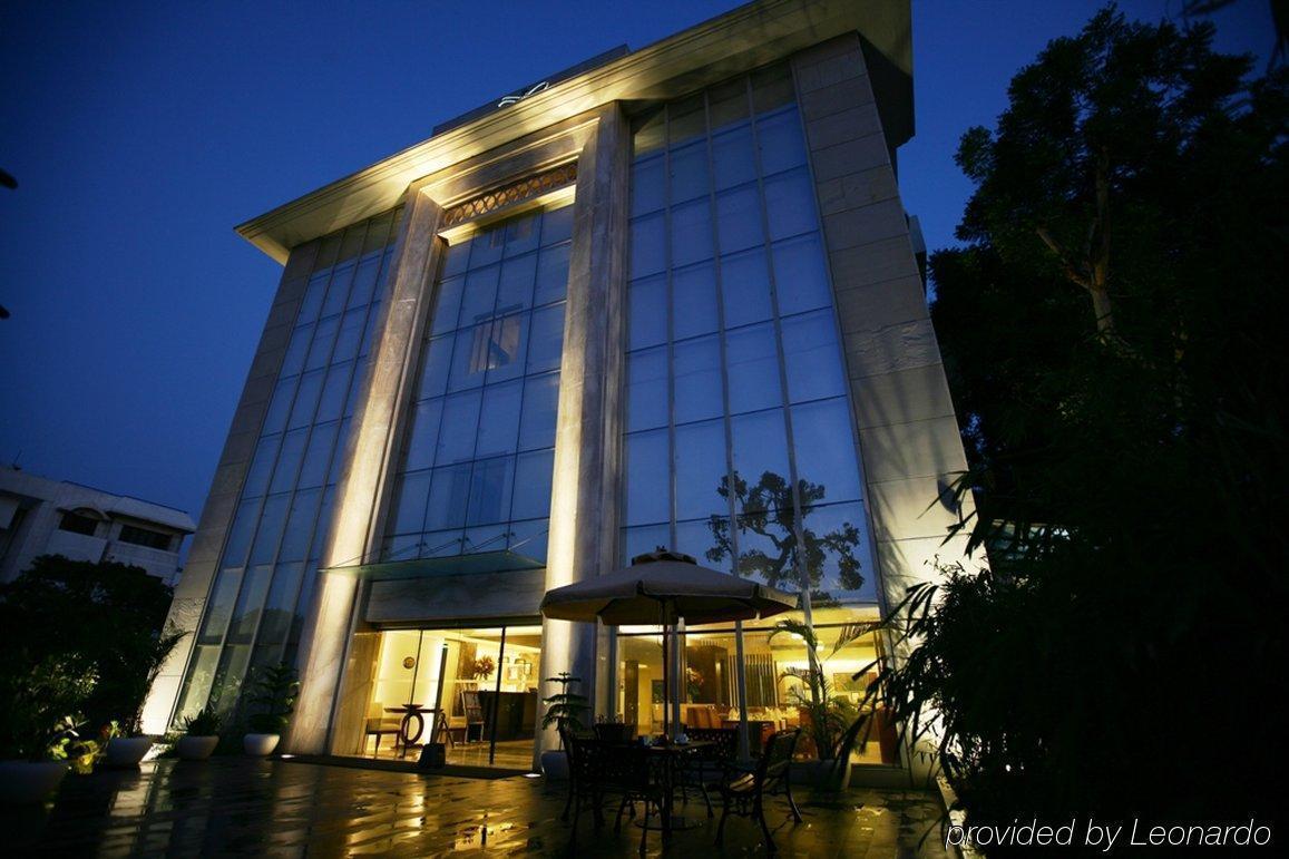 Hotel Muse Sarovar Portico Nehru Place
