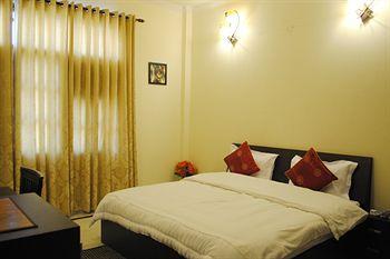 Fabexpress Rajdeep Palace 3*