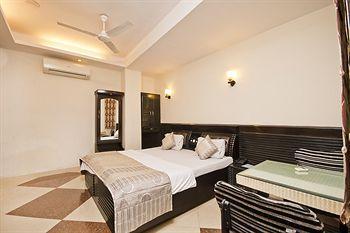 Fabexpress Rajdeep Palace New Delhi