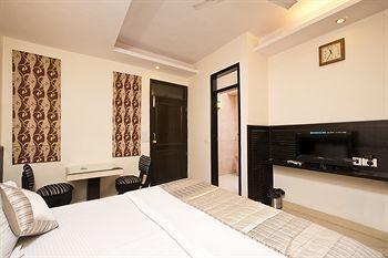 Fabexpress Rajdeep Palace 3*