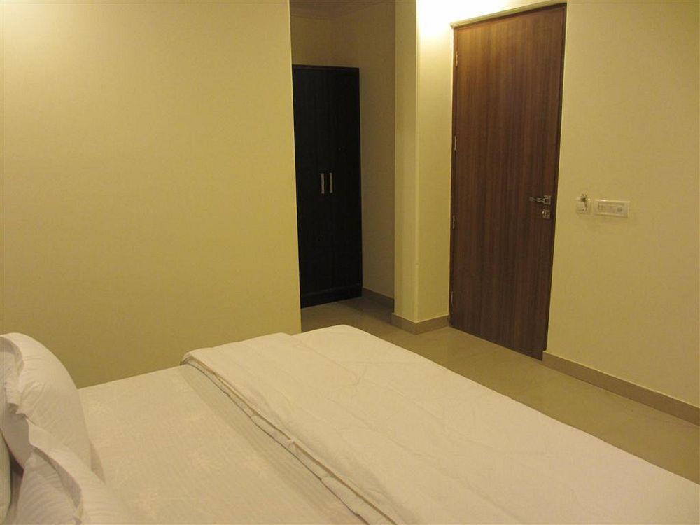 Hotel Chanakya 4*