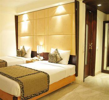 Hotel Venizia Sarovar Portico New Delhi