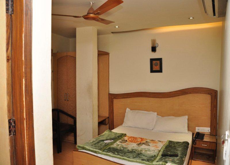 Splash Hotel New Delhi