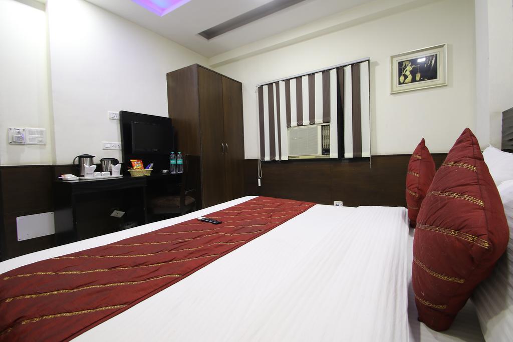 Hotel Hill Palace -near Karol Bagh Metro Station Delhi (National Capital Territory of India)