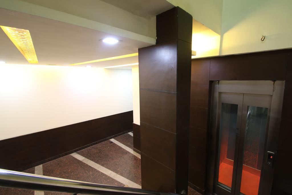 Hill Palace -near Karol Bagh Metro Station 3*