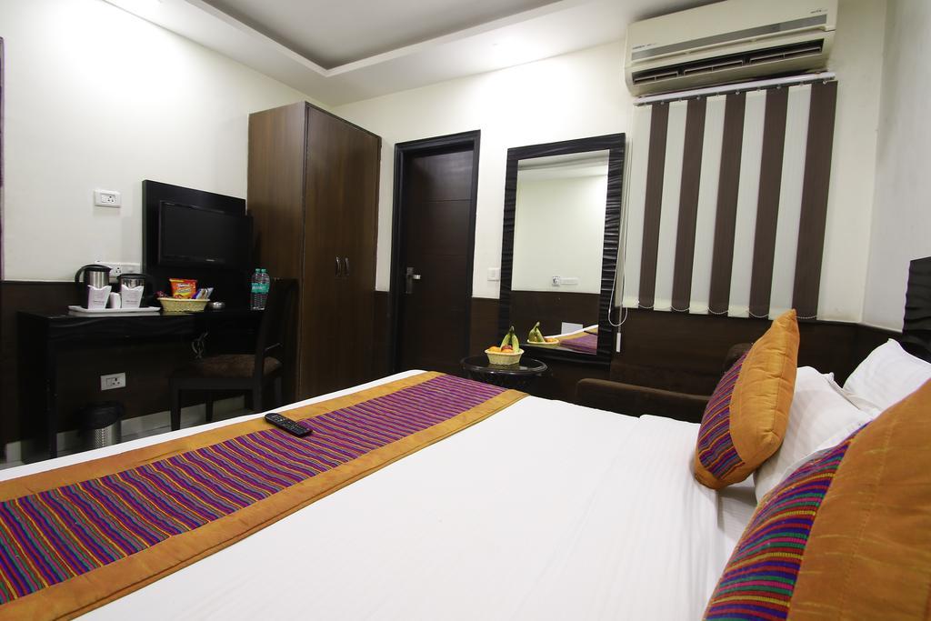 Hotel Hill Palace -near Karol Bagh Metro Station
