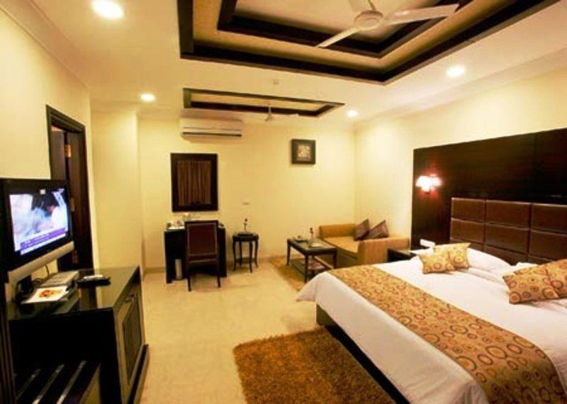 Hotel Parkland, Green Park Hotel 3*