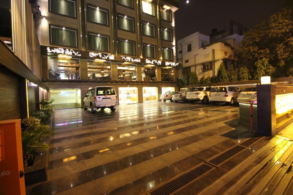 Golden Grand Hotel 4*