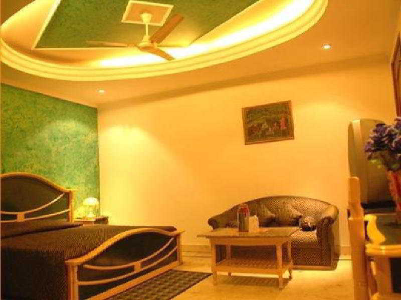 Rahul Palace Hotel