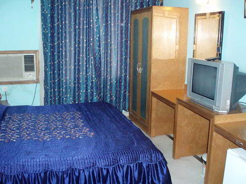 Hotel Fabhotel Ashu Palace Karol Bagh 3*