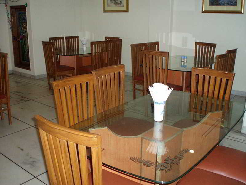 Fabhotel Ashu Palace Karol Bagh 3* Delhi (National Capital Territory of India)