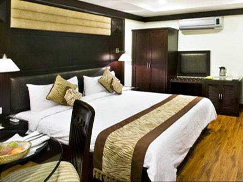 Parkland Hotel New Delhi