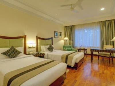 Muse Sarovar Portico Nehru Place 4*