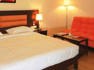 Hotel Clarks Kailash Colony 3*