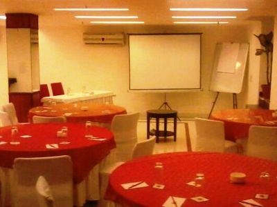 Hotel Clarks Kailash Colony