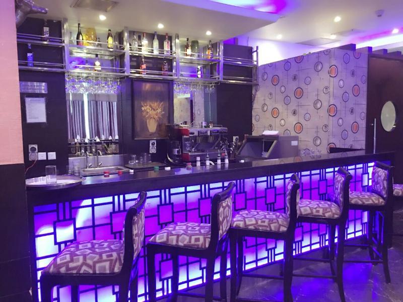 Hotel Signature Grand New Delhi