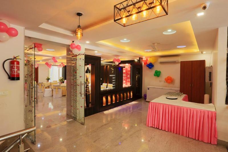 Hotel Arch - Near Aerocity