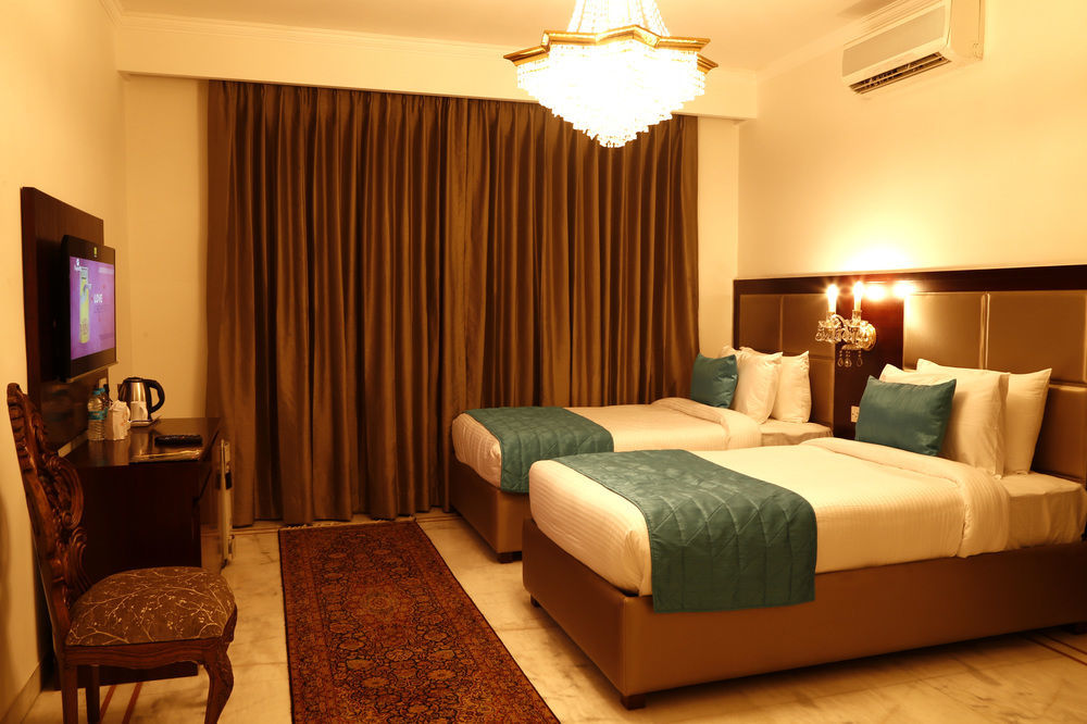 Hotel Africa Avenue South Ex 4*