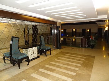 Hotel Venizia Sarovar Portico New Delhi