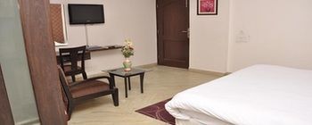 Hotel Jashn Near Apollo Hospital 3*