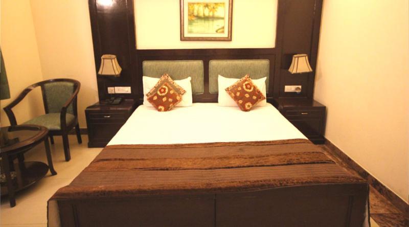 Gold Souk - Karol Bagh Hotel
