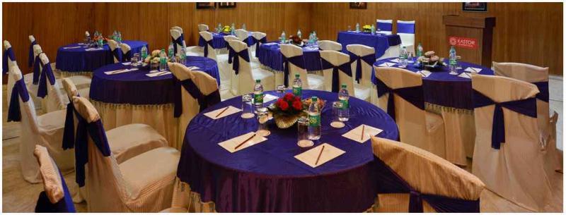 Kastor- Near Nehru Place- Gk 2- M Block Market-gk Metro Station-dr As Clinic 3*