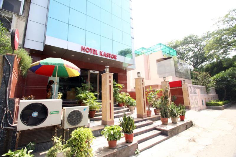 Kastor- Near Nehru Place- Gk 2- M Block Market-gk Metro Station-dr As Clinic