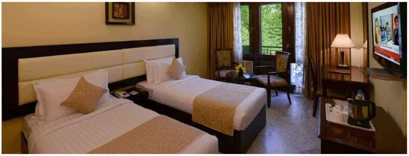 Kastor- Near Nehru Place- Gk 2- M Block Market-gk Metro Station-dr As Clinic Hotel