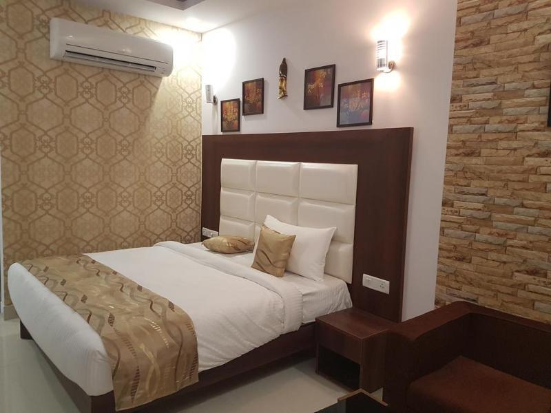 Arch - Near Aerocity Hotel 4*