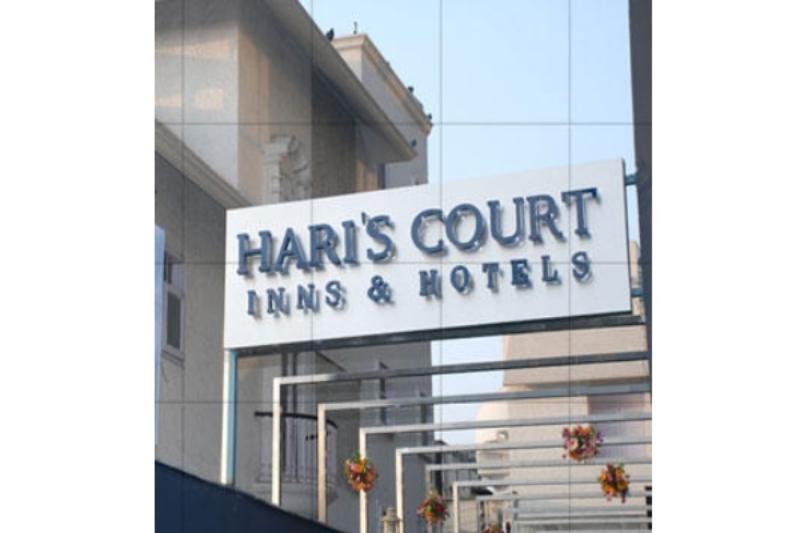 Hotel Hari's Court & New Delhi