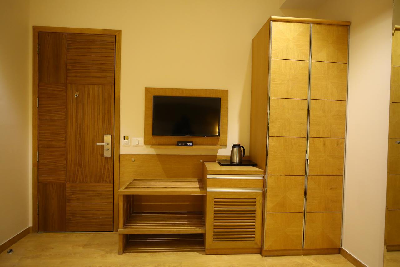 The Ic's 3* New Delhi