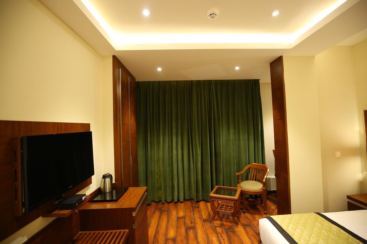 The Ic's 3* New Delhi