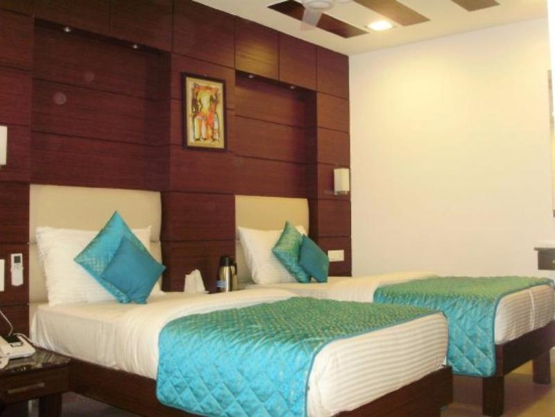 Tryfena Hotel New Delhi