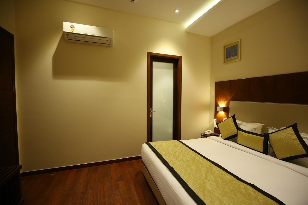 The Ic's New Delhi