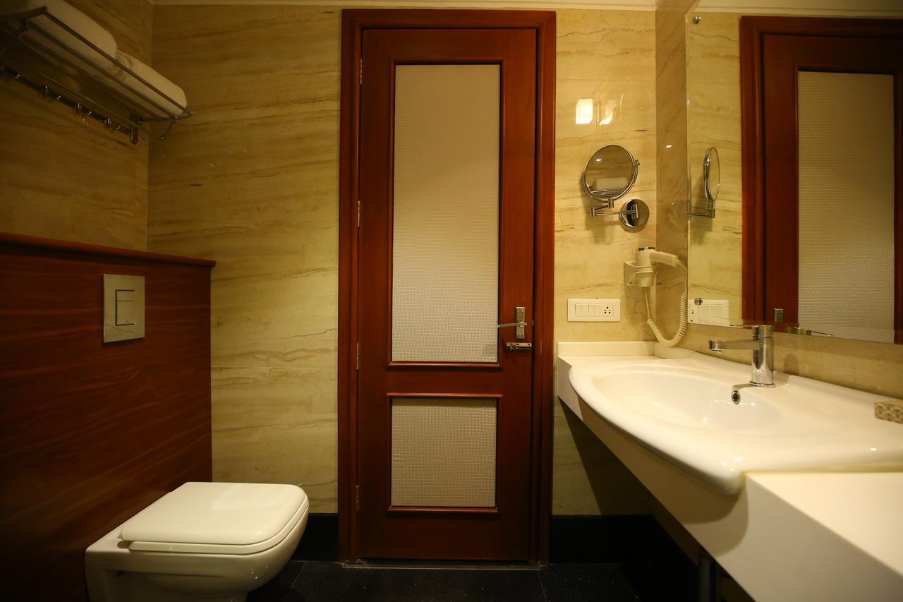 The Ic's 3* New Delhi