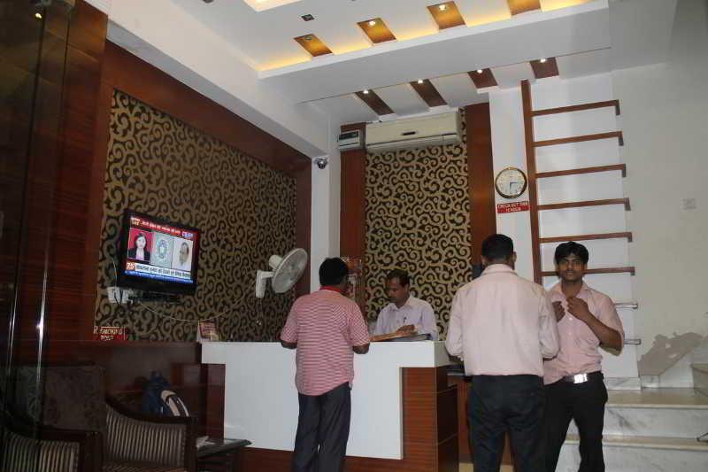 Shri Vinayak In Centre At Railway Station-by Rcg